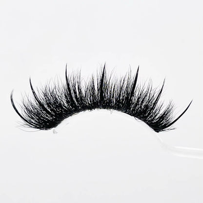 ‘UNSTOPPABLE’ Spiked Lashes
