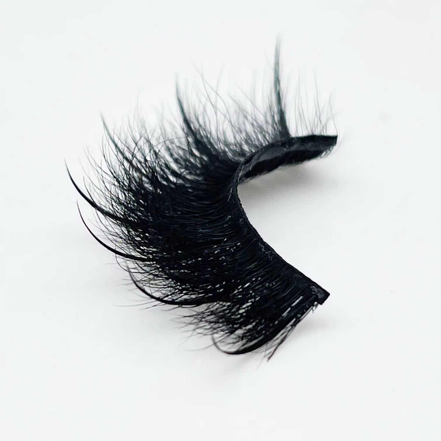 ‘UNSTOPPABLE’ Spiked Lashes