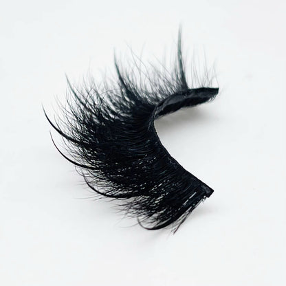 ‘UNSTOPPABLE’ Spiked Lashes